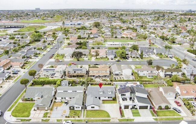 Building Photo - Single House Fountain Valley
