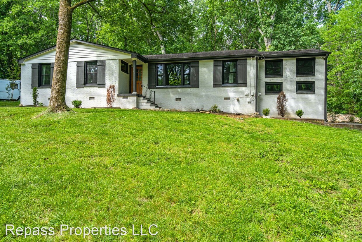 Primary Photo - 3 br, 2 bath House - 703 Clematis