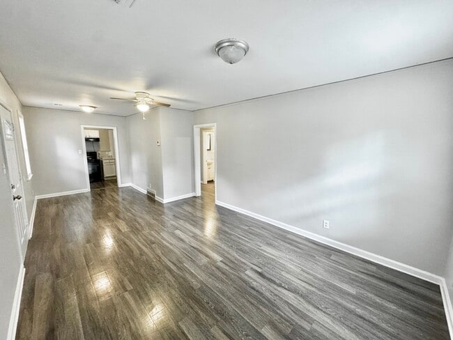 Foto del edificio - 3148 St Charles Dr