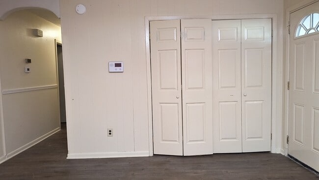Building Photo - 2301 Starlite Dr