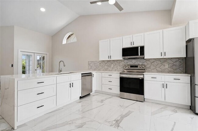 Foto del edificio - 12408 Kelly Sands Way