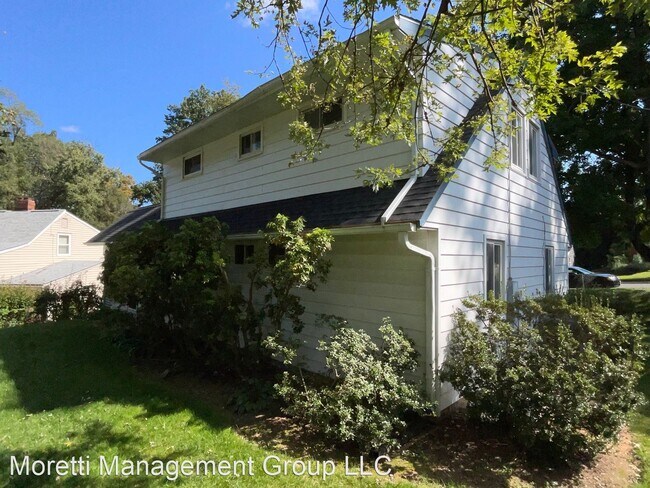 Foto del edificio - 4 br, 2 bath House - 5903 Spaatz Place
