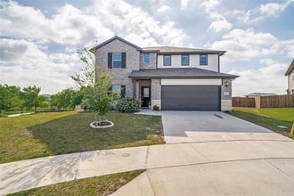 Building Photo - 10901 Tamarisk Dr