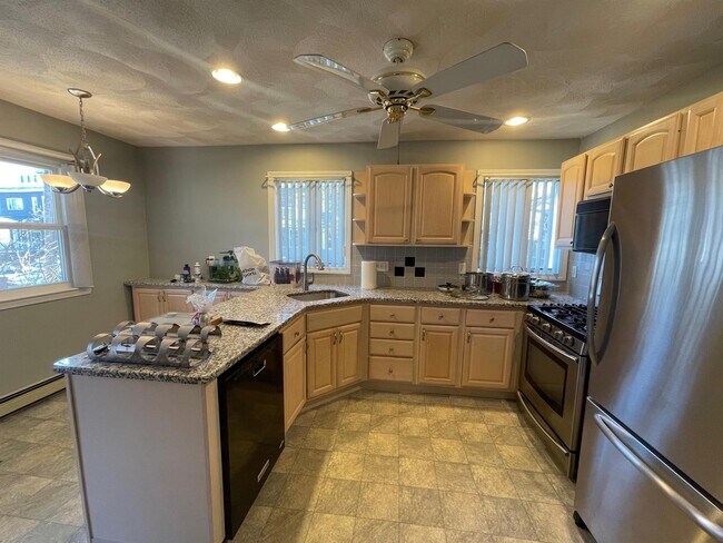 Foto del edificio - 112 Boston Ave