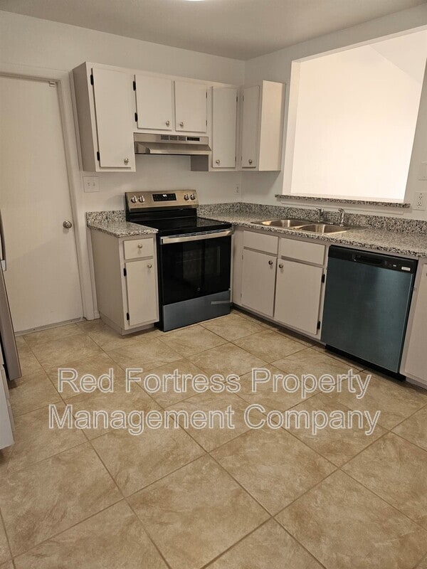 Building Photo - 3718 15th St W