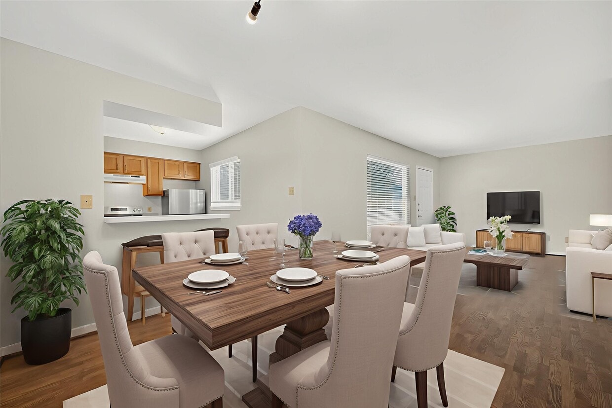 Primary Photo - 2020 Huldy St