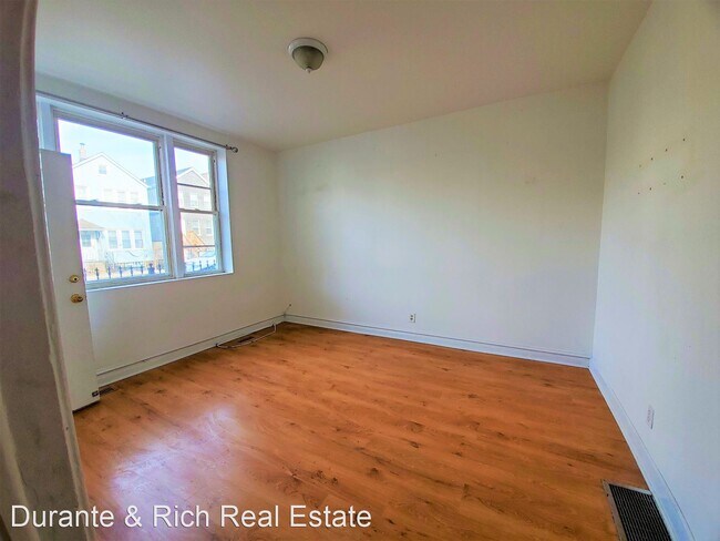 Foto del edificio - 2 br, 1 bath House - 2617 W 24th St Unit 1