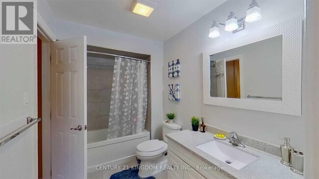 Building Photo - 30 Goldring Dr