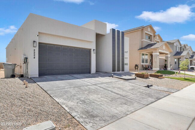 Building Photo - 2224 Tierra Nava ST