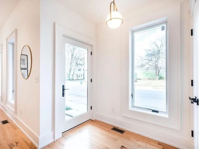 Foto del edificio - 1325 Knowlton St