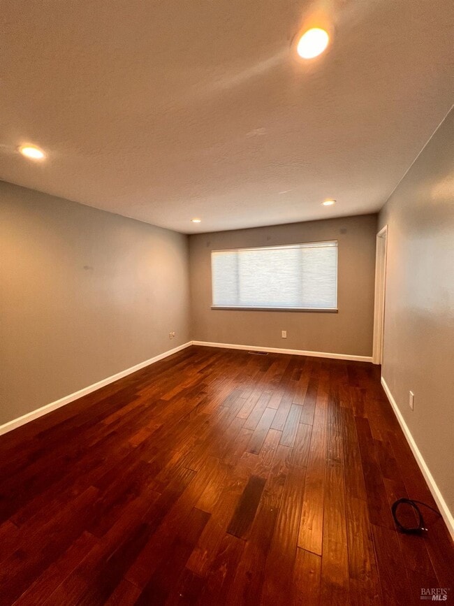 Foto del edificio - 5320 San Luis Ave