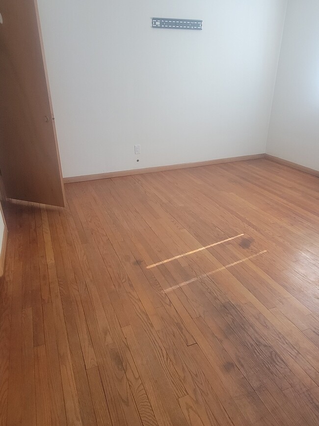 Foto del edificio - 901 E Division St