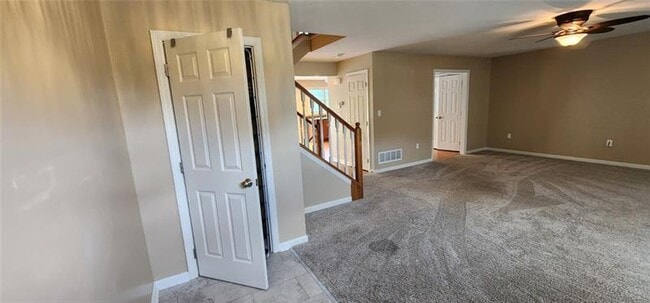 Foto del edificio - 246 Overlook Ct