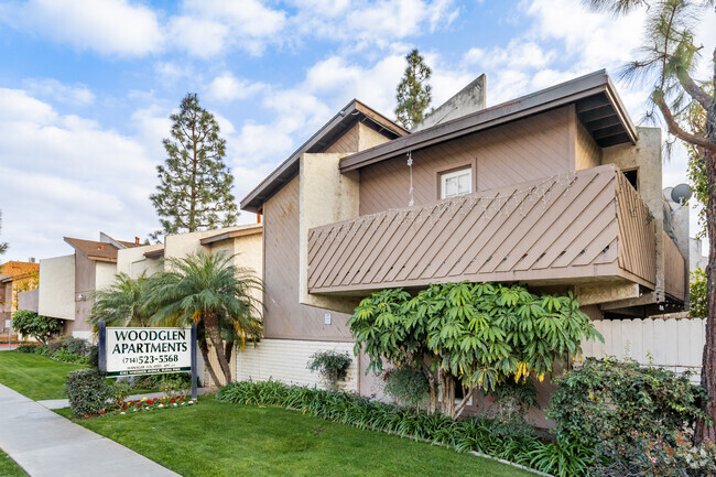 Building Photo - Woodglen Apartments