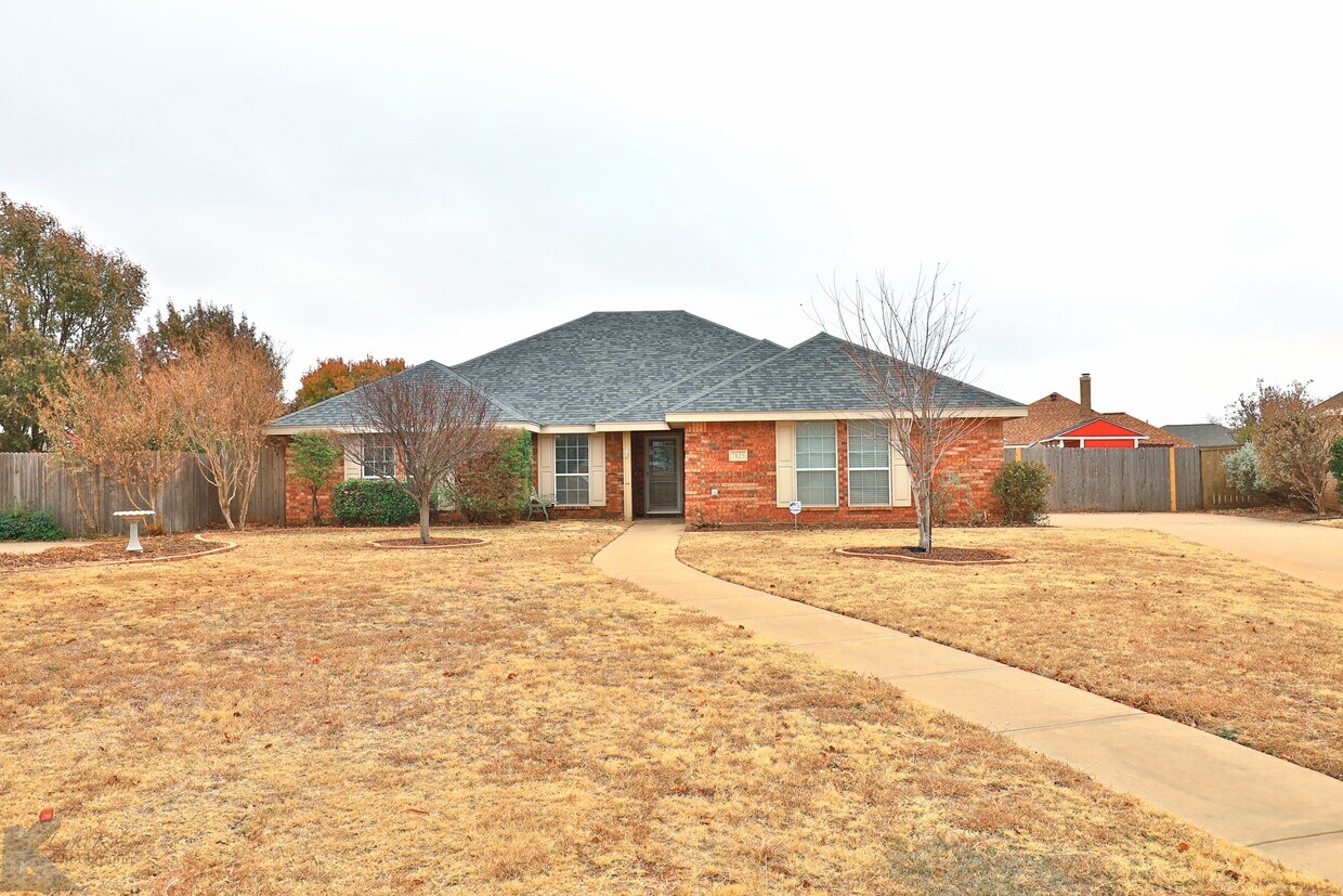 Primary Photo - 7125 Sable Cir