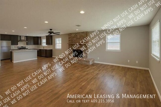 Building Photo - 13430 Moss Hill Dr