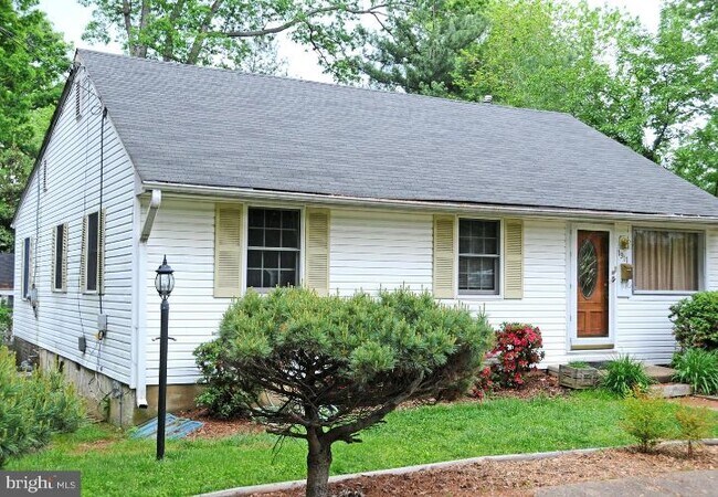 Foto del edificio - 1911 Hileman Rd