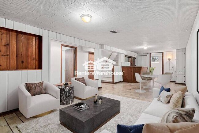 Foto del edificio - Bright, Updated, and Steps From the Park — Your Perfect Richfield Retreat