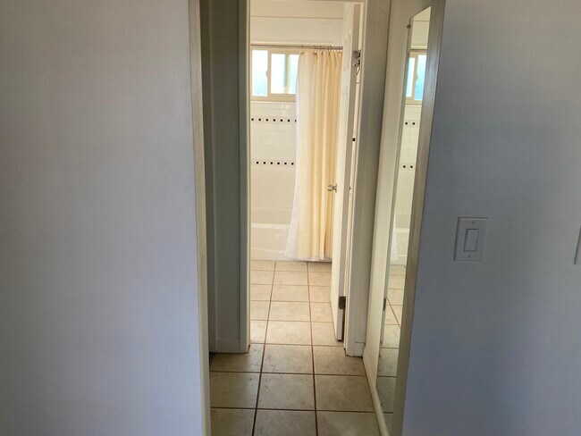 Foto del edificio - 3133 Kemper St