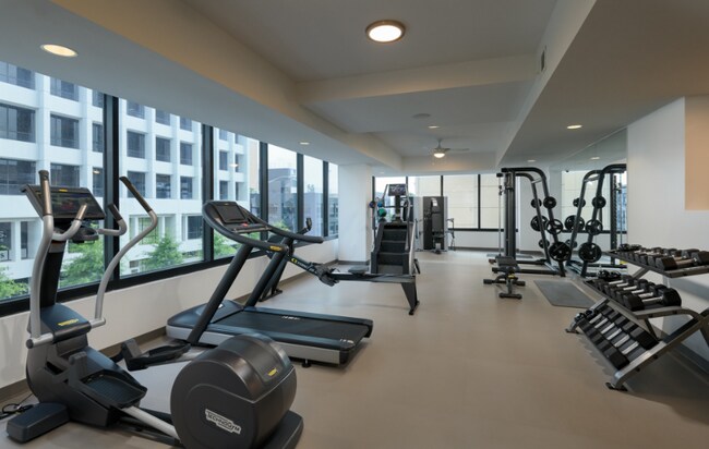 Foto del edificio - 690 Peachtree St NE