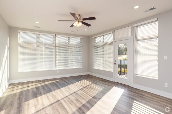 2HAB, 2BA - Pinnacle - 29South