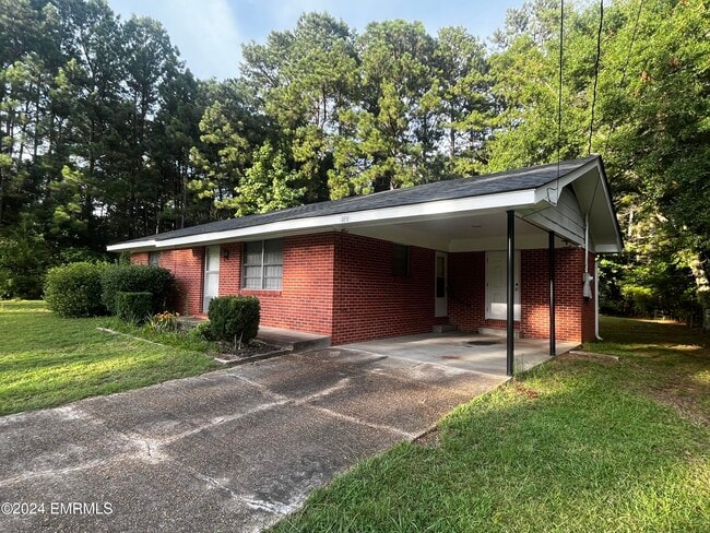 Foto del edificio - 4618 Russell Topton Rd