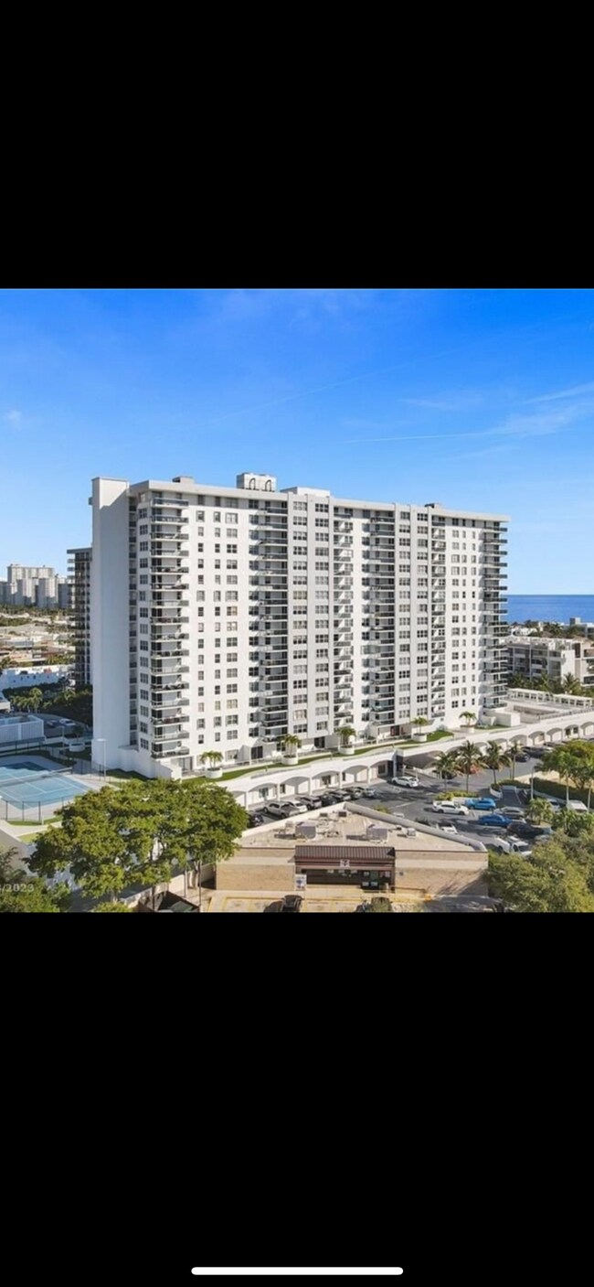 Photo - 3015 N Ocean Blvd Apartment