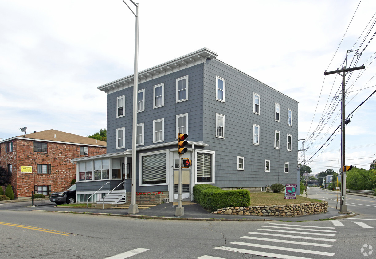 Primary Photo - 133 W Hancock St