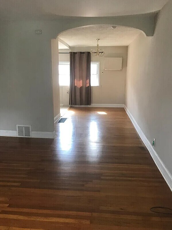 Foto del edificio - 6325 Vandike St