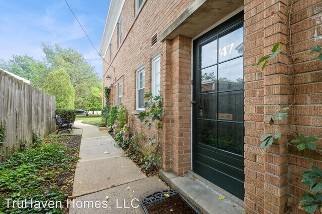 Foto del edificio - 2 br, 1.5 bath House - 747 Cherry Street