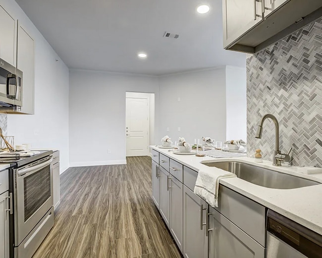 Building Photo - Apartment for Rent