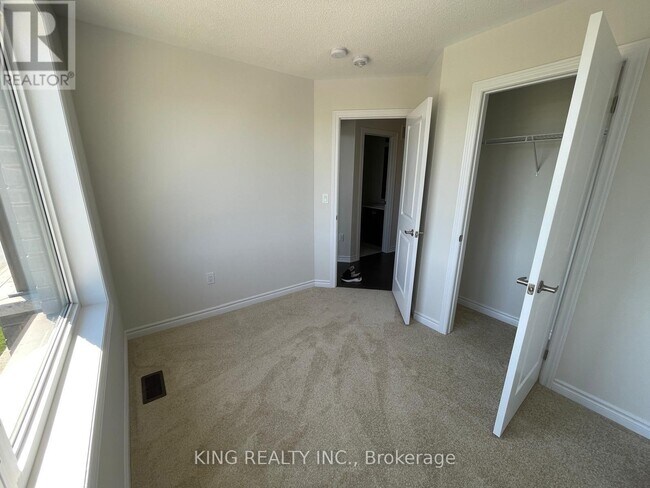 Photo du bâtiment - 12342 McLaughlin Rd