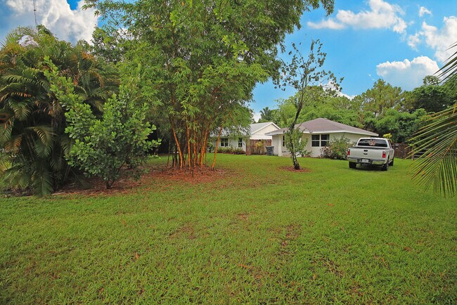 Building Photo - 16930-16993 93rd Rd N