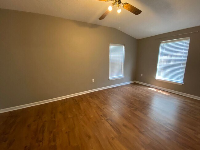 Foto del edificio - UPCOMING WEST FAIRHOPE 3/2 F&N COTTAGE