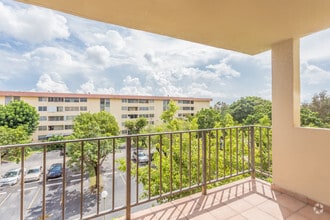 The Birchwoods Rentals - Miami, FL | Apartments.com