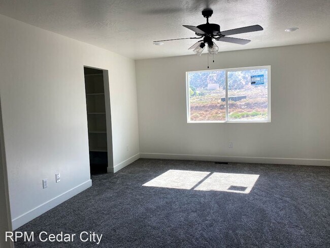 Foto del edificio - 3 br, 2.5 bath House - 882 S 25 E