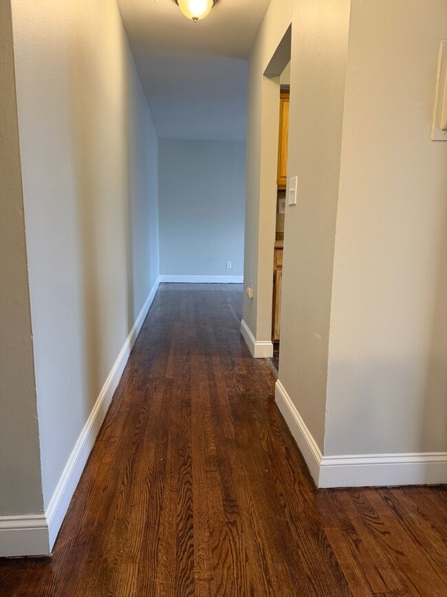 Building Photo - 14 Amsterdam Pl