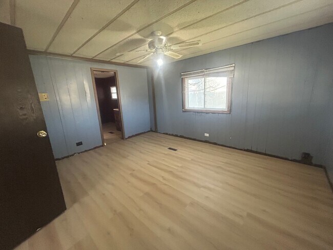Foto del edificio - 317 N Sedgwick Ave