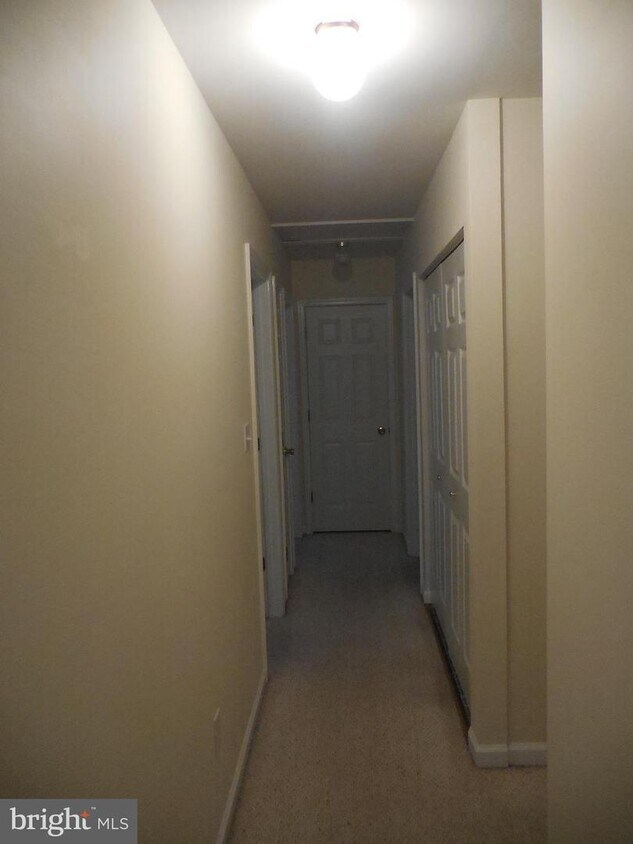 Foto principal - 59 Nottingham Ln