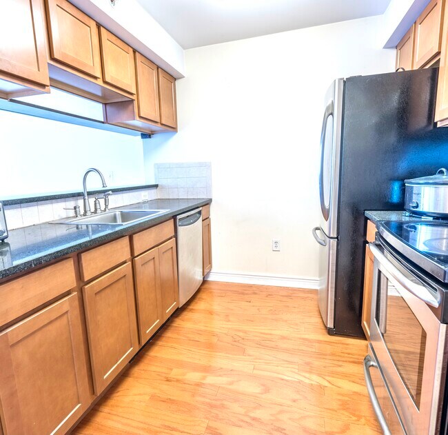 Kitchen - 7 Prospect St