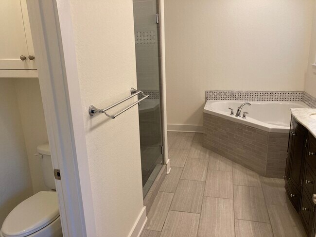 Foto del edificio - 1304 Pike Ln