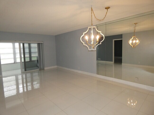 Foto del edificio - 9338 SW 3rd St