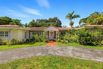 Building Photo - 3300 Segovia St