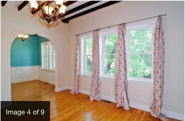 Foto del edificio - 1357 N Wolcott Ave