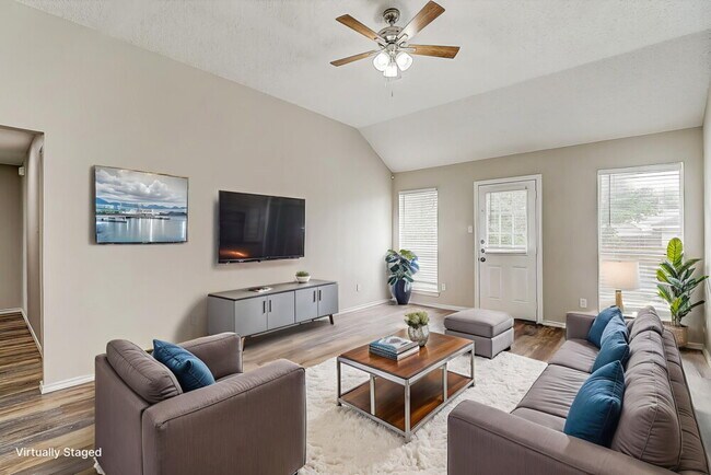 Foto del edificio - 1402 Stiles Ct