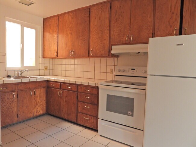 Kitchen - 1262 12th Ave