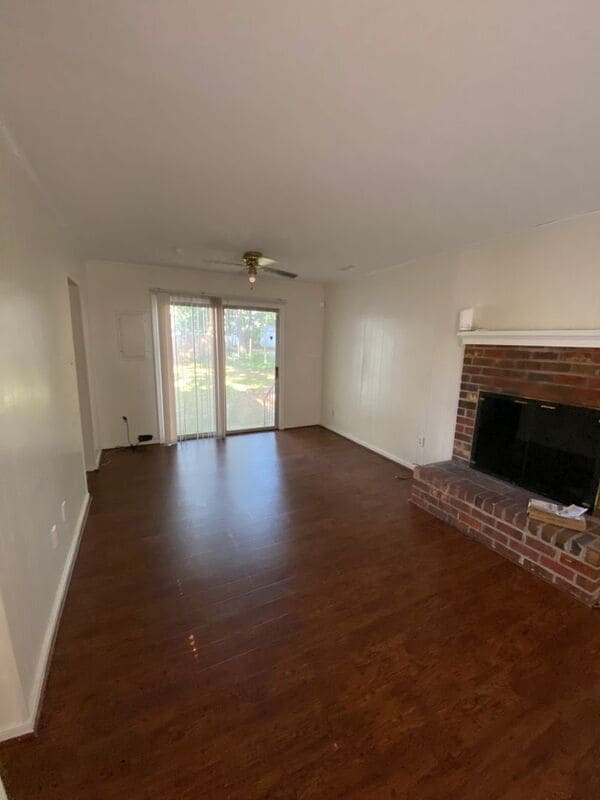Building Photo - 12306 Poplar Forest Dr
