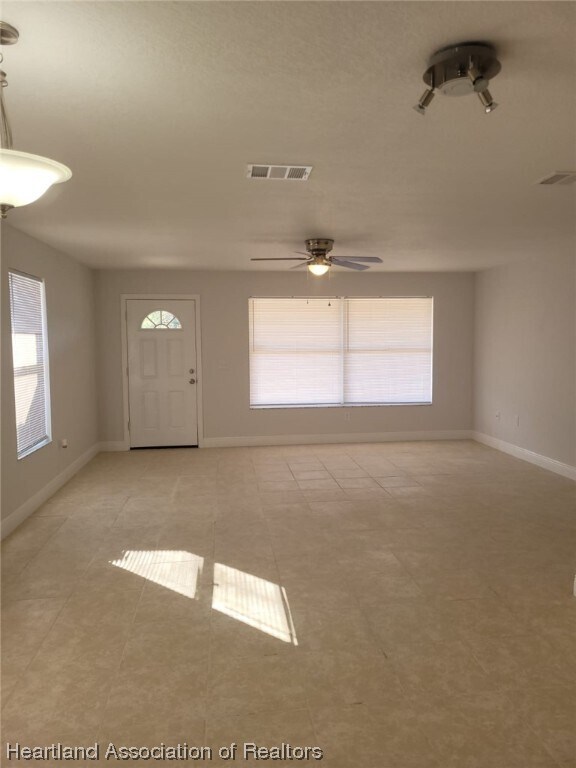 Foto del edificio - 4014 Mandarin Rd