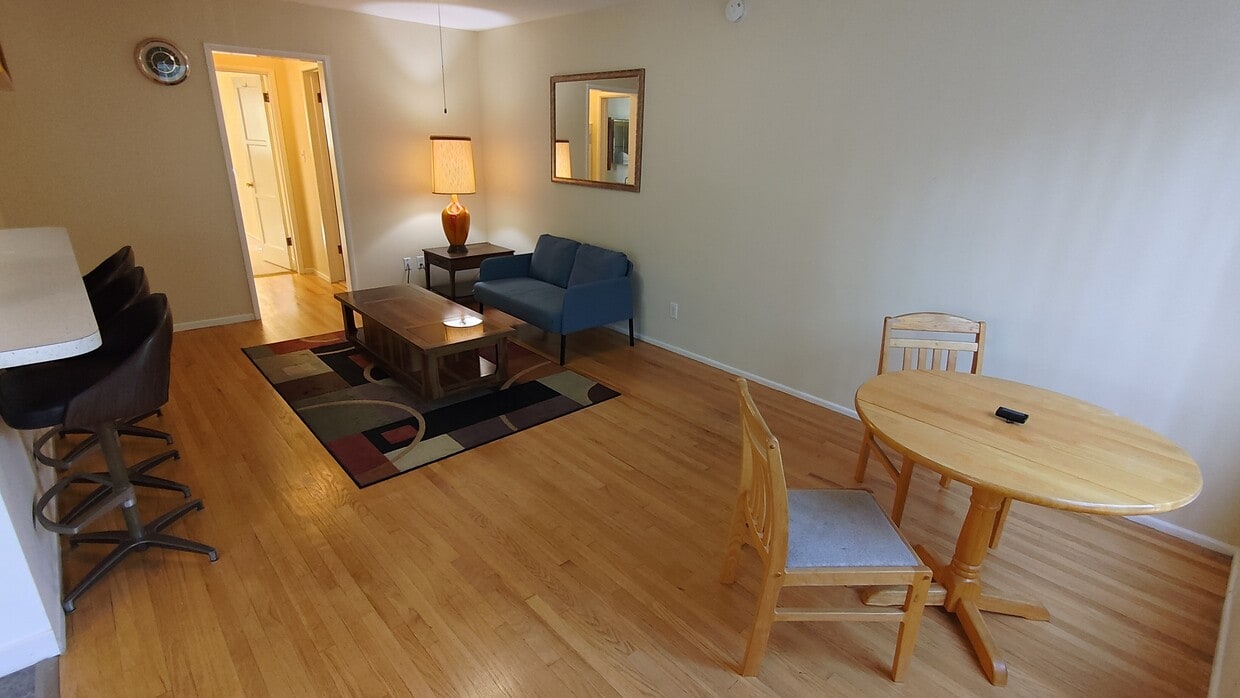 Front room - 2471 Riverside Pl