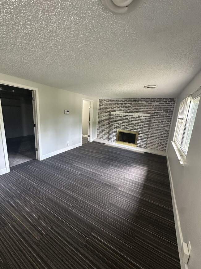 Building Photo - 3161 Cord Cir